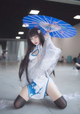 年轻的女老师2_国产精品视频